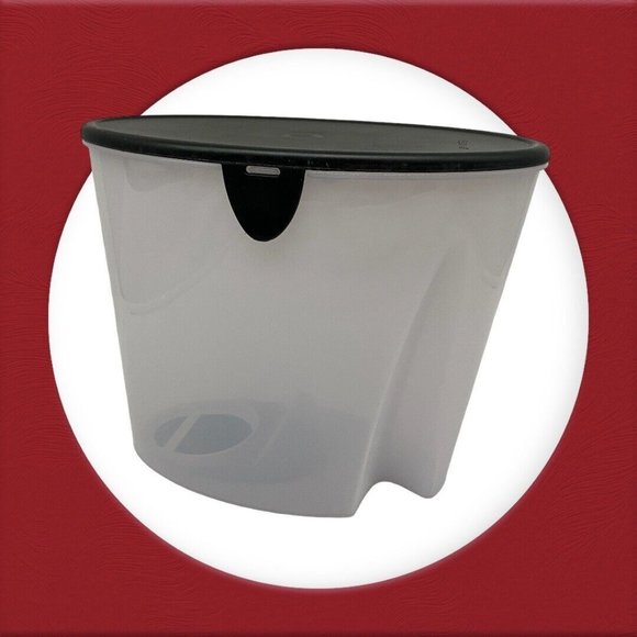 Tupperware Vintage First In First Out (FIFO) Canister with Black Lid - Picture 3 of 13